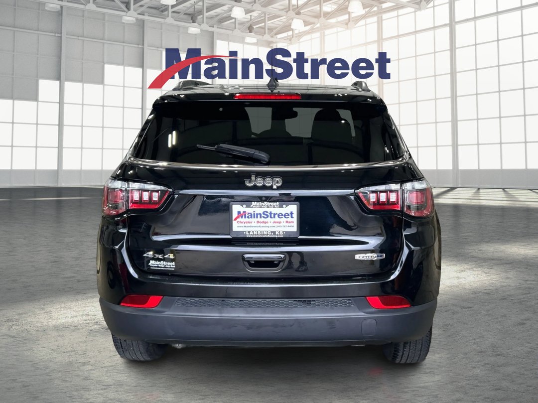Used 2024 Black Jeep Latitude image 4