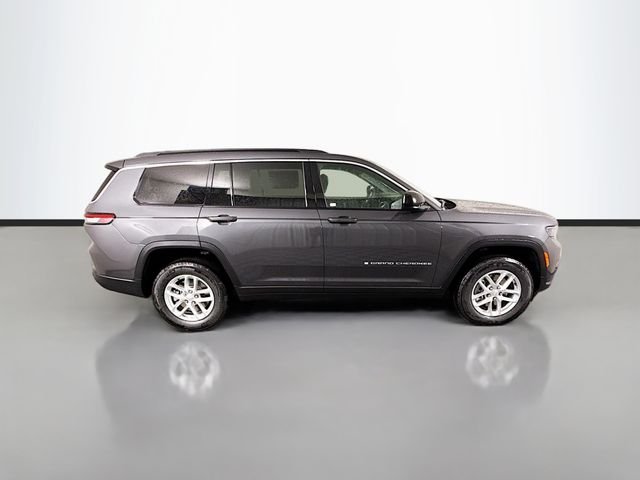 New 2026 Baltic Gray Metallic Clearcoat Jeep Laredo image 8