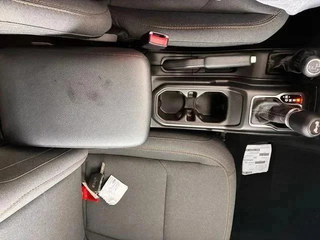 2026 Jeep Wrangler 4-Door Willys - Photo 20