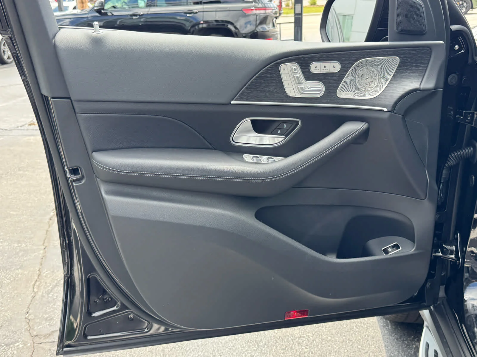 New 2026 Obsidian Black Metallic Mercedes-Benz GLS 450 image 18