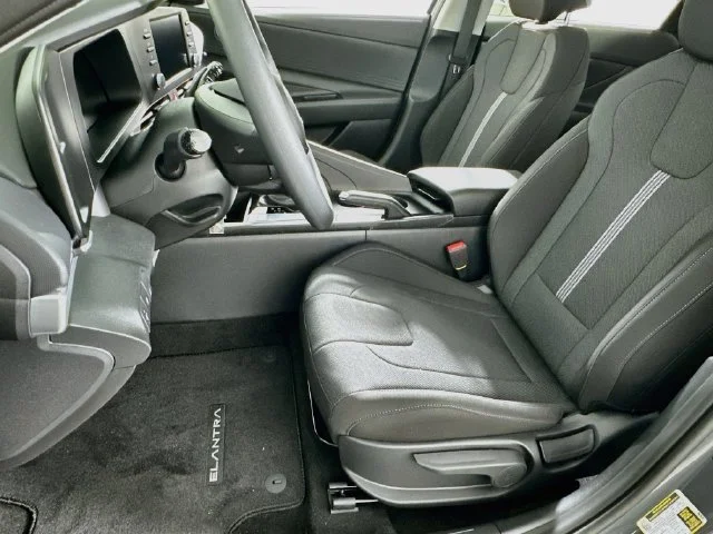 New 2026 Gray Hyundai SE image 9