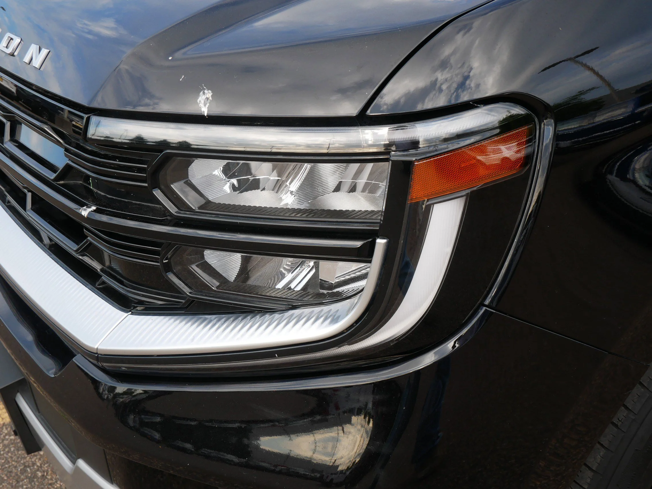 Used 2025 Agate Black Metallic Ford Platinum image 16