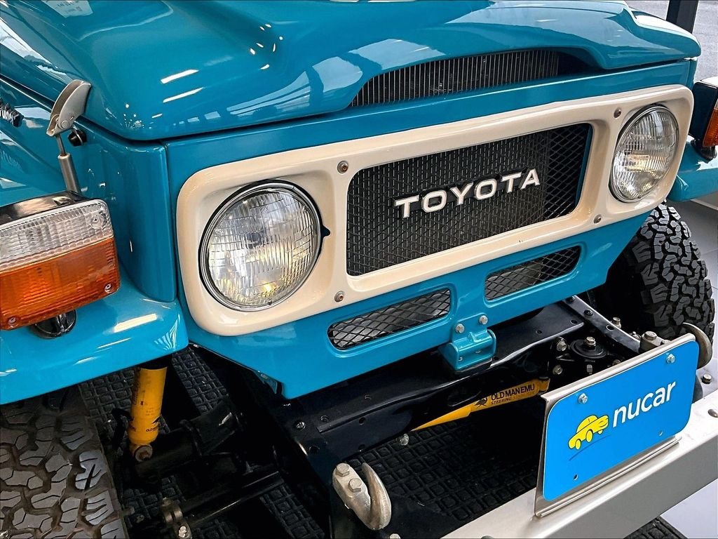 Used 1980 Blue Toyota  image 25