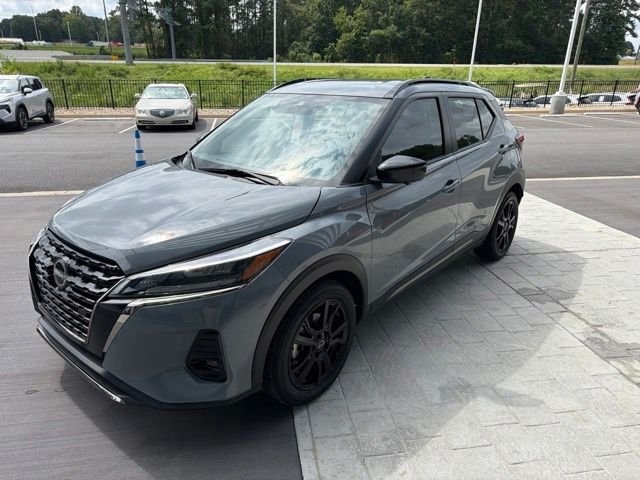 Used 2023 Gray Nissan SR image 2