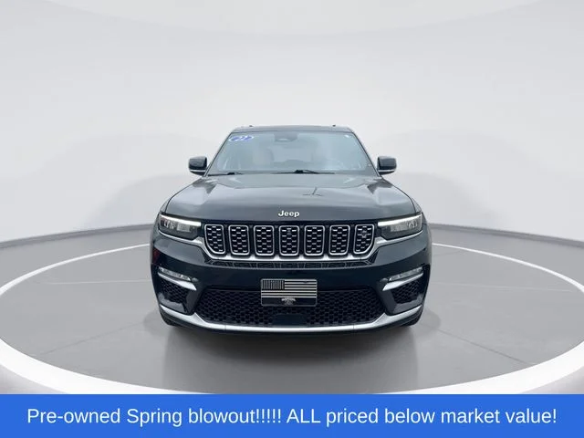 Used 2022 Black Jeep Summit Reserve image 3