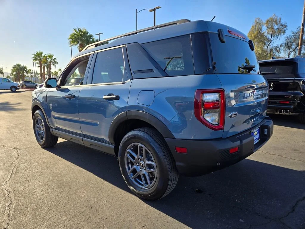 Used 2025 Azure Gray Metall Ford Big Bend image 4