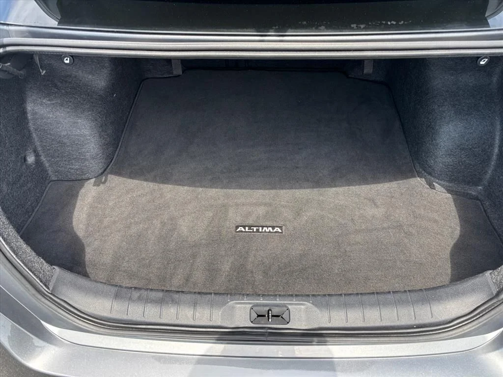 Used 2025 Gray Nissan 2.5 SV image 26