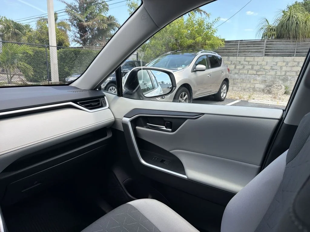 Used 2025 White Toyota XLE image 11