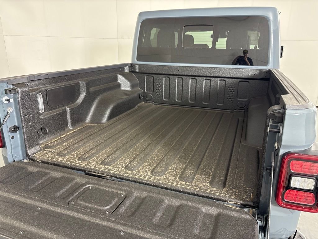 New 2026 Anvil Clear-Coat Exterior Paint Jeep Rubicon X image 15