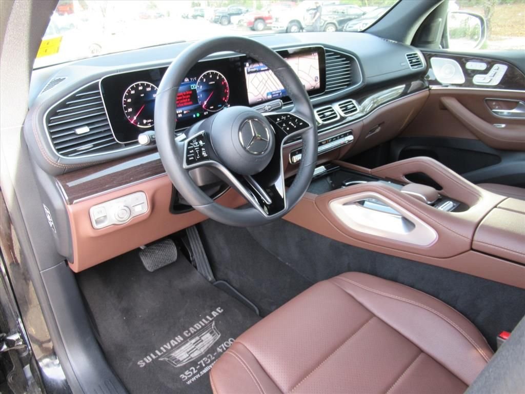 2025 Mercedes-Benz GLS Base - Photo 17