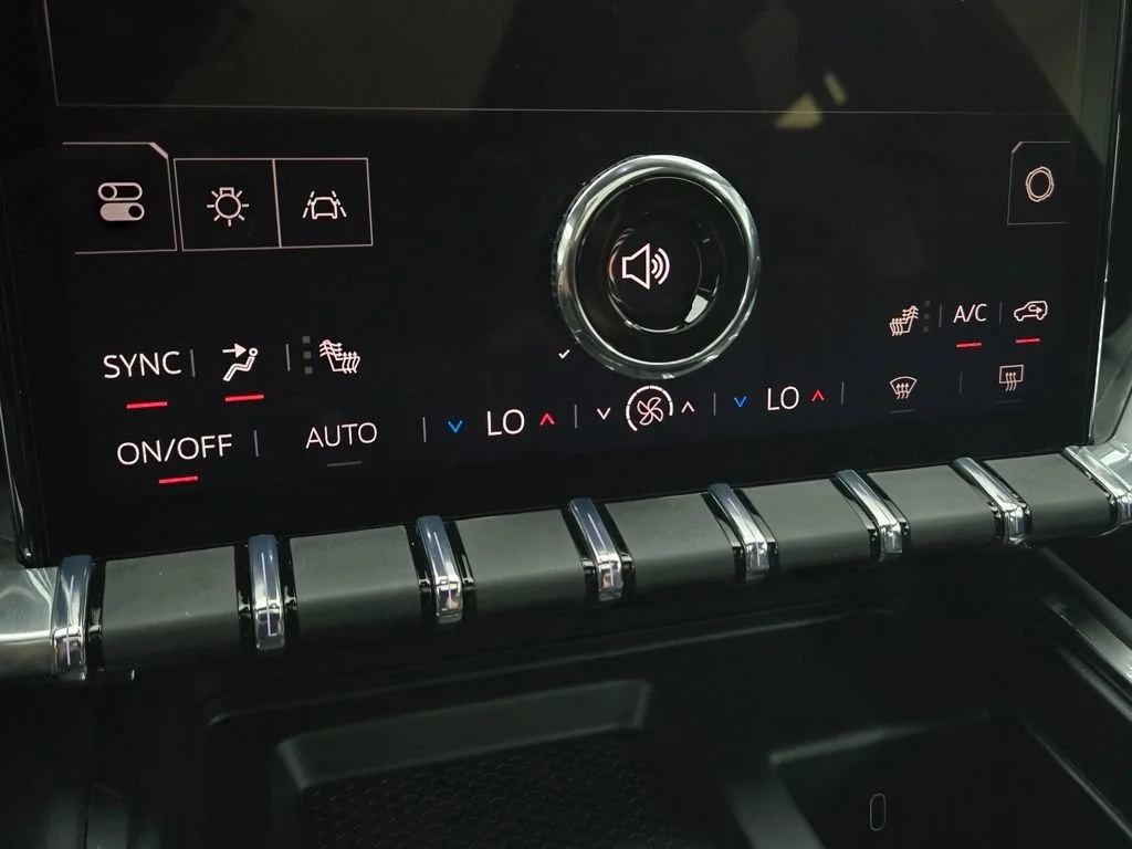 2026 GMC Acadia Elevation - Photo 25