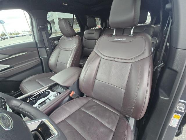 Used 2025 Gray Metallic Ford Platinum image 49