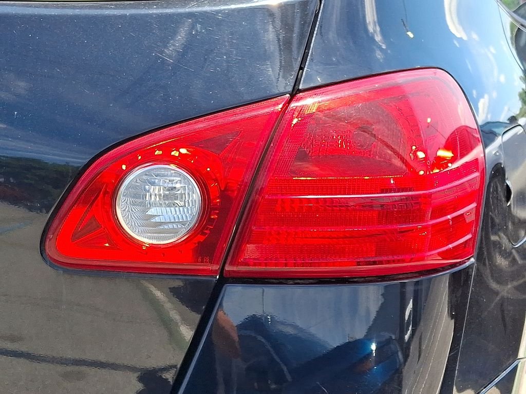 Used 2012 Black Nissan S image 7