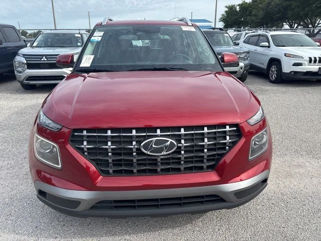 Used 2025 Red Hyundai SEL image 2