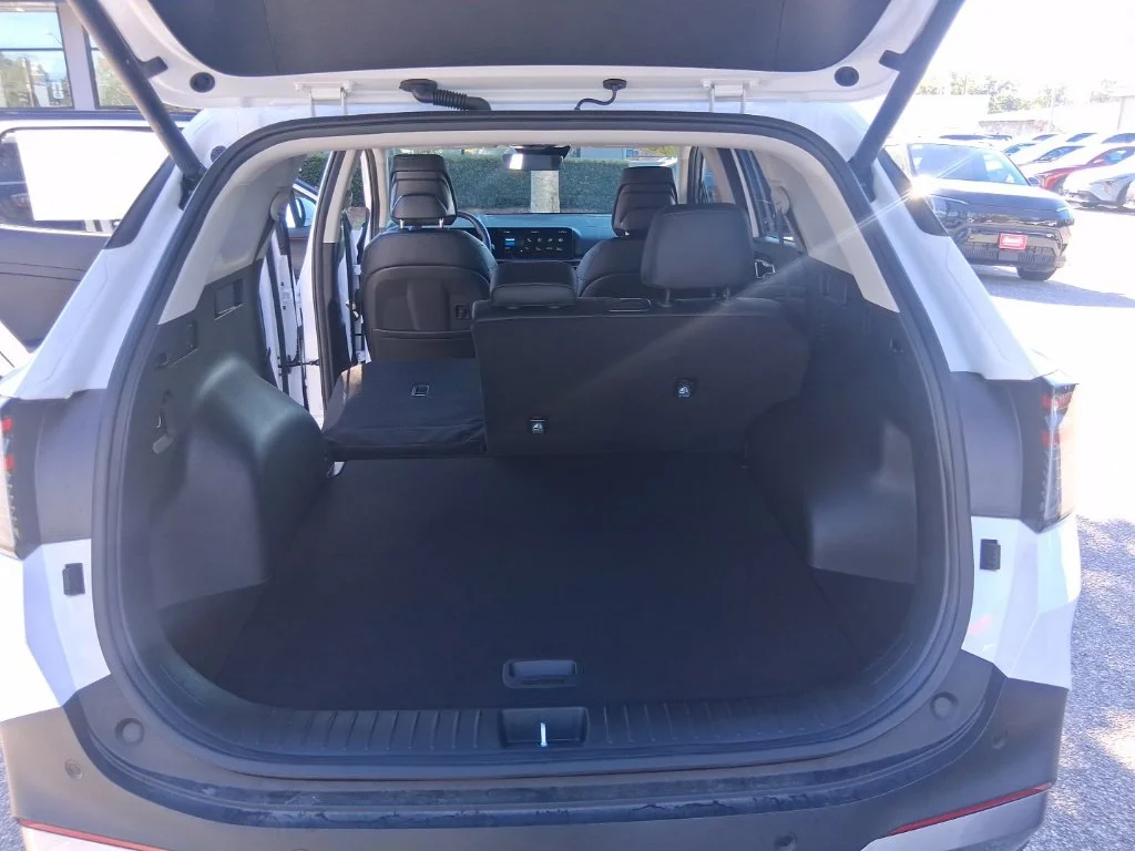 Used 2026 White Kia EX image 22