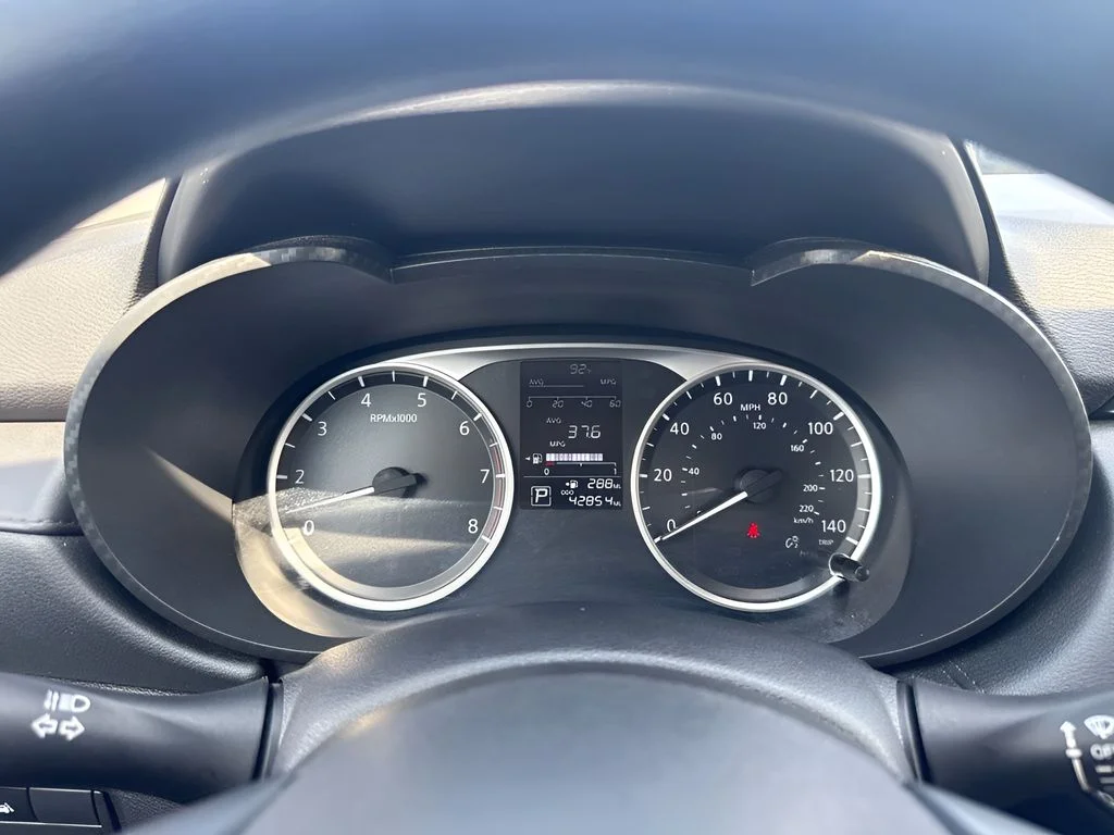 Used 2024 Silver Nissan 1.6 S image 17