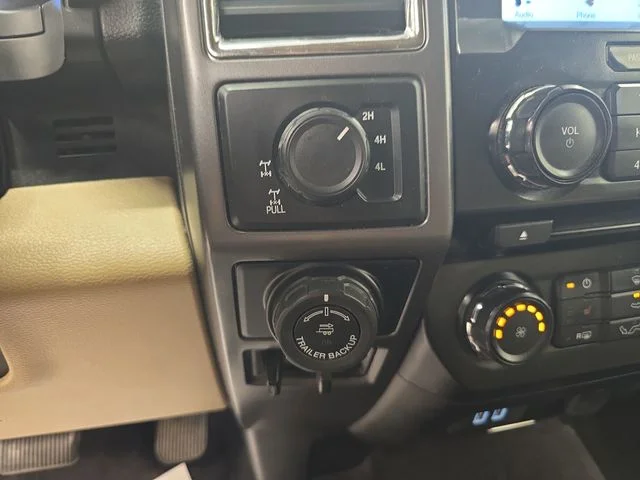 Used 2016 Blue Flame Metallic Ford XLT image 26
