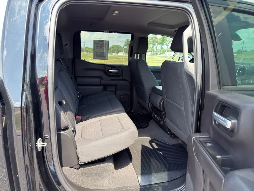 Used 2020 Black Chevrolet LT image 29