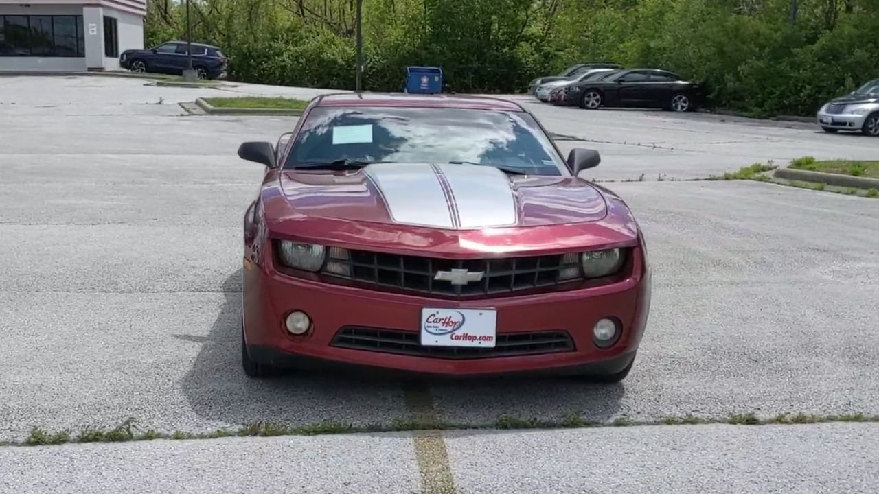 2011 Chevrolet Camaro LT1 Coupe photo 3