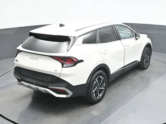 Used 2023 White Kia LX image 17