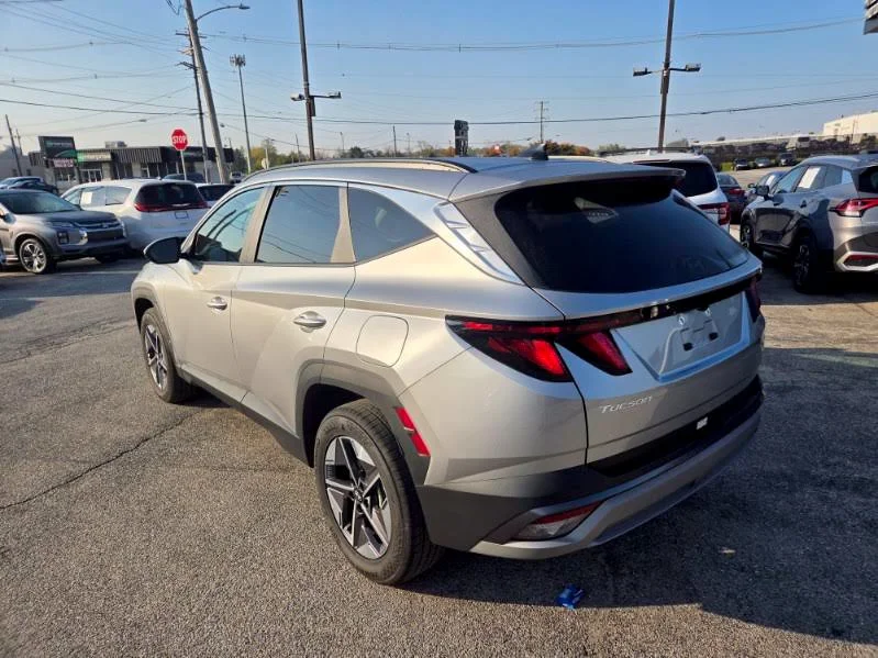 Used 2026 Silver Hyundai SEL image 7