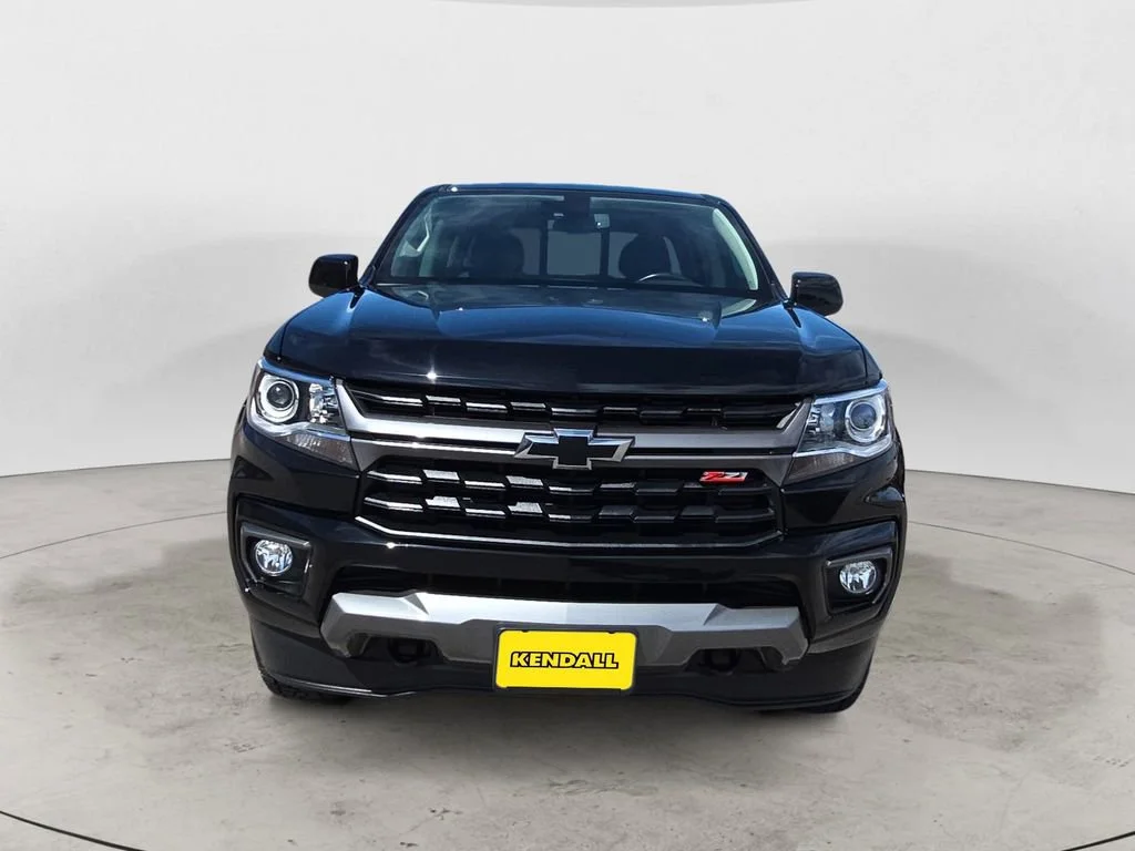 Used 2022 Black Chevrolet Z71 image 8