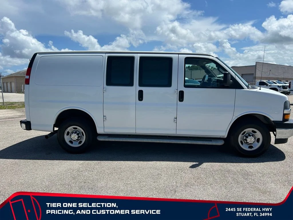 Used 2024 Summit White Chevrolet WT image 4