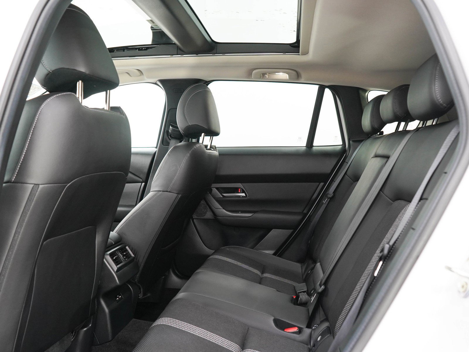 Used 2024 Wind Chill Pearl Mazda 2.5 S Premium Package image 15