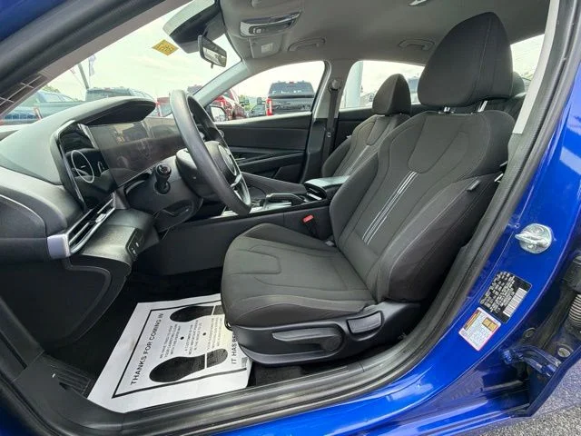 Used 2024 Blue Hyundai SEL image 11