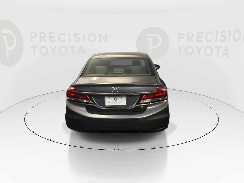 Used 2015 Modern Steel Metallic Honda LX image 17