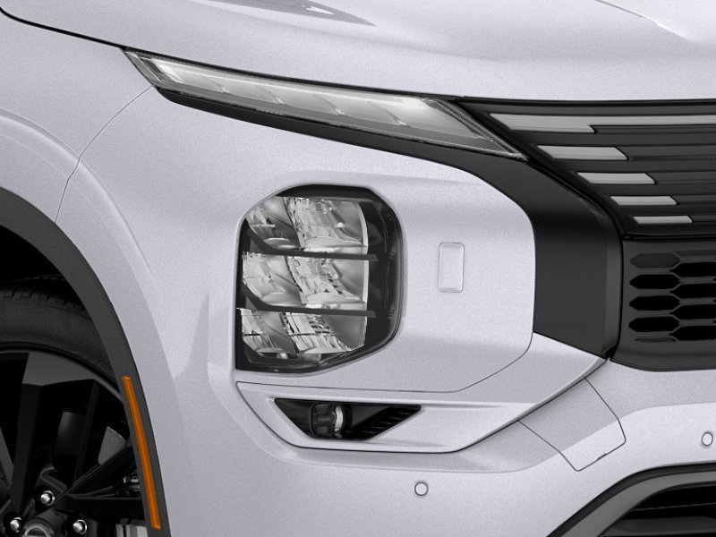 New 2026 White Nissan SL image 11