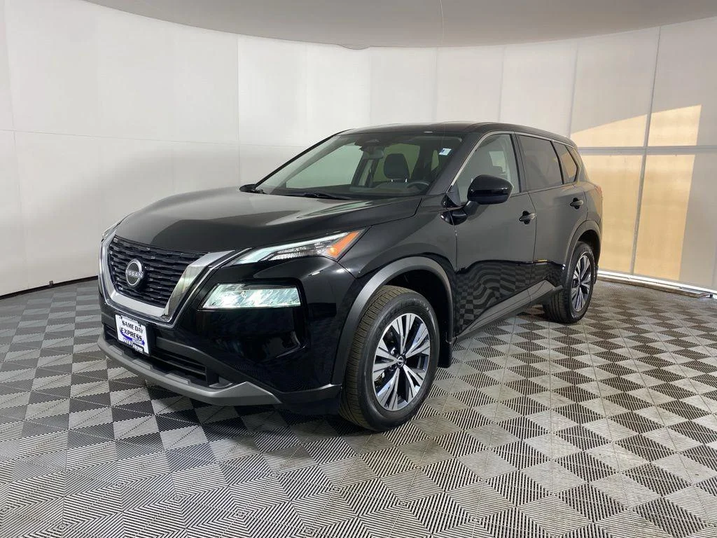 Used 2023 Super Black Nissan SV image 5