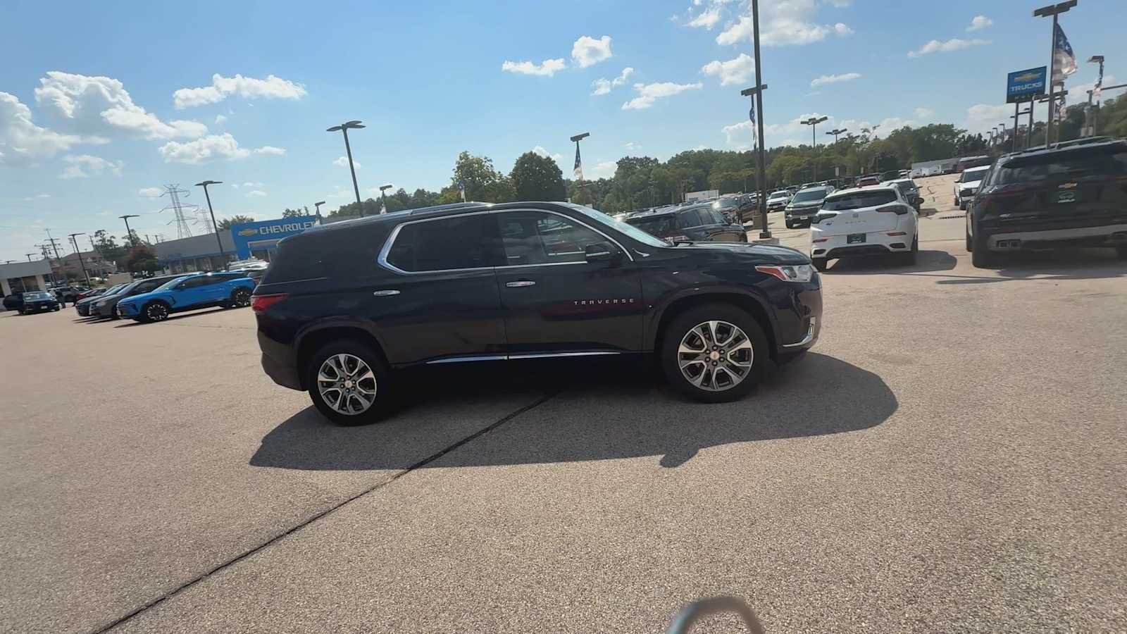 Certified Used 2020 MIDNIGHT BLUE METALLIC Chevrolet Premier image 9