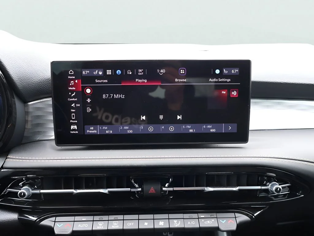 New 2025 Alfa Black Alfa Romeo Base image 23