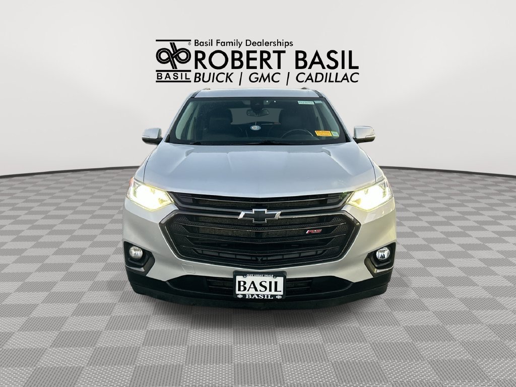 Used 2021 Silver Chevrolet RS image 3