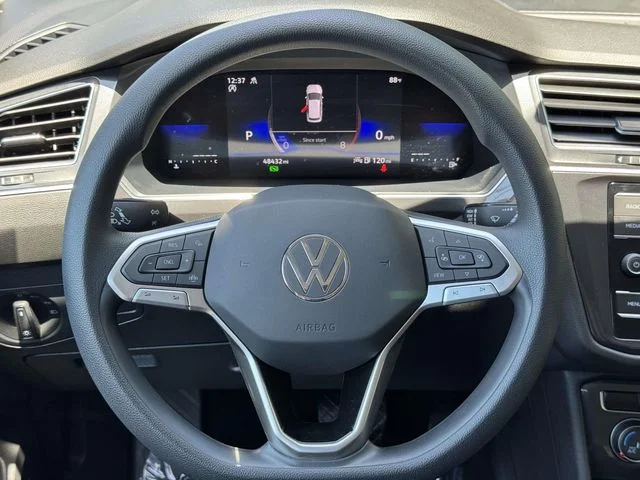 Used 2022 Gray Volkswagen 2.0T S image 18