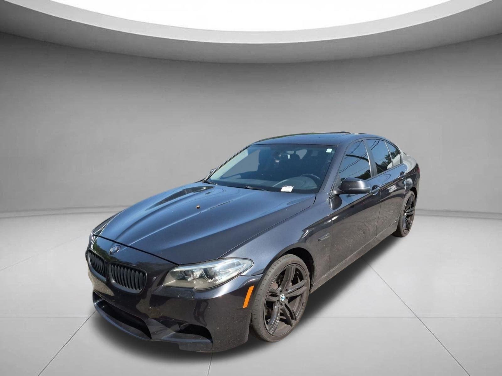 Used 2015 Dark Graphite Metallic BMW 528i xDrive image 1