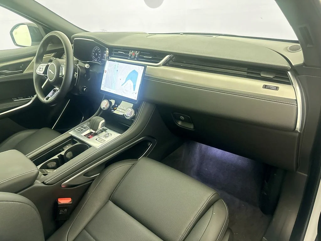 2026 Jaguar F-Pace R-Dynamic S - Photo 29