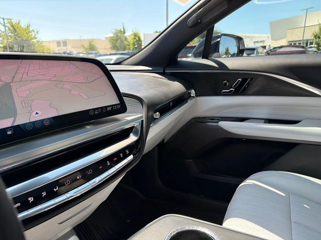 Used 2024 White Cadillac Luxury image 24