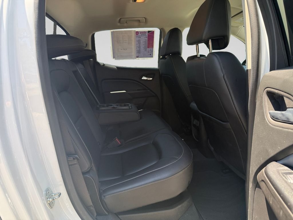 Used 2022 White Chevrolet Z71 image 18