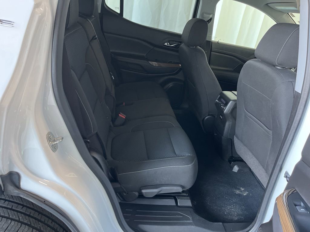 2023 GMC Acadia SLE - Photo 21