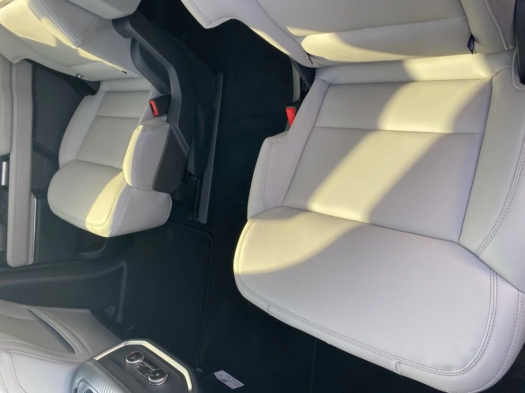New 2026 Star White Metallic Tri-Coat Ford Active image 38