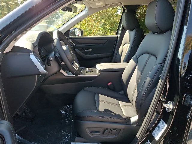 New 2026 Black Mazda 3.3 Turbo Select image 11