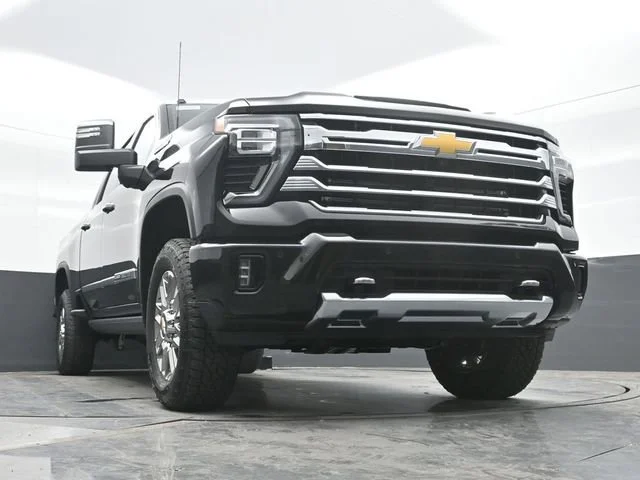 New 2026 Black Chevrolet High Country image 14