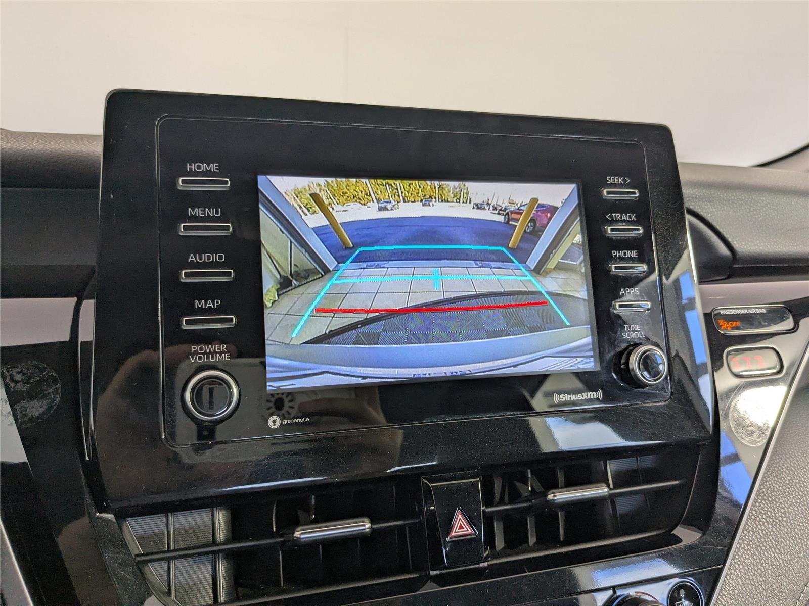 2022 Toyota Camry SE - Photo 15