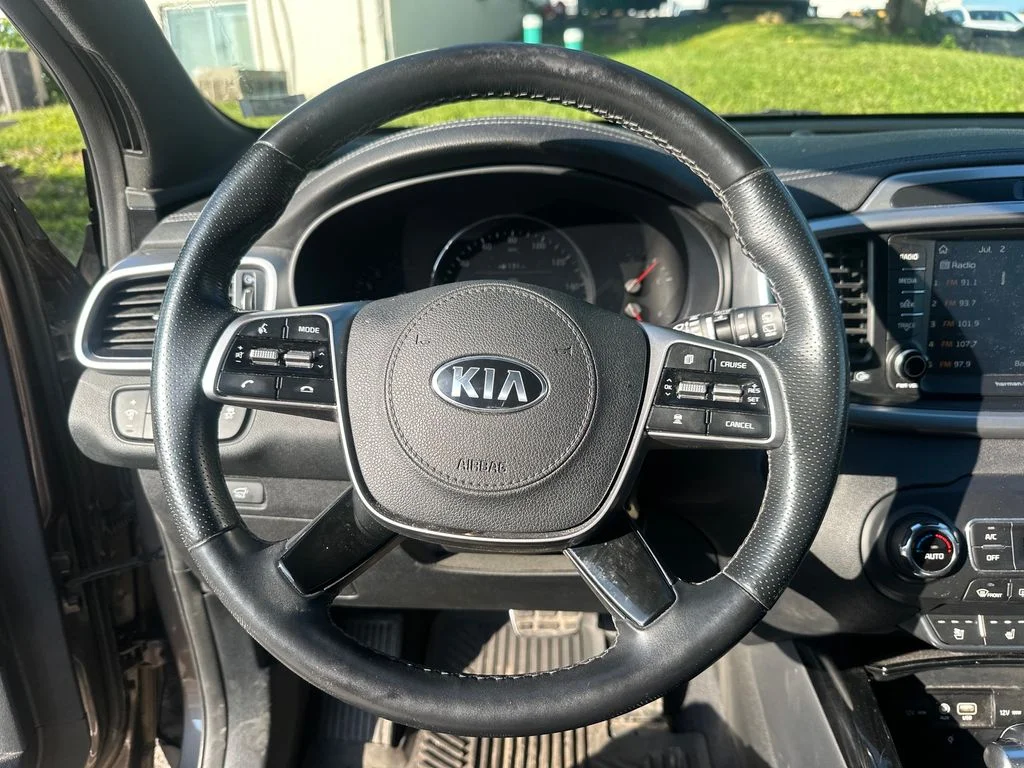 Used 2019 Brown Kia SX Limited image 22