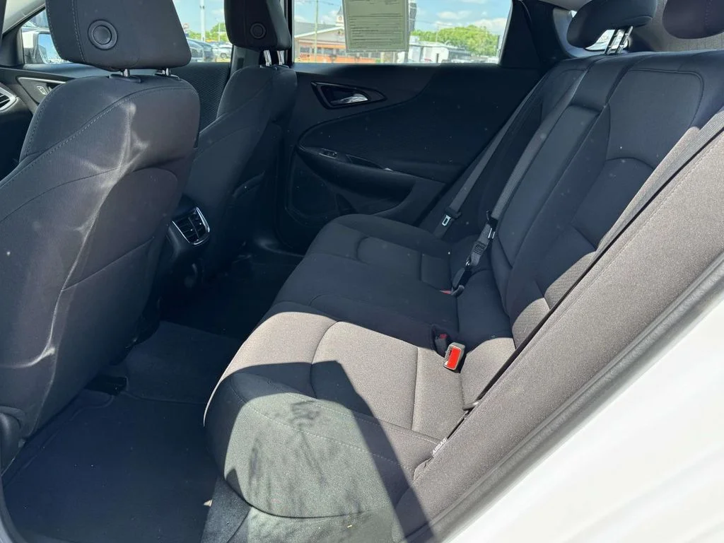 2024 Chevrolet Malibu 1LT - Photo 14