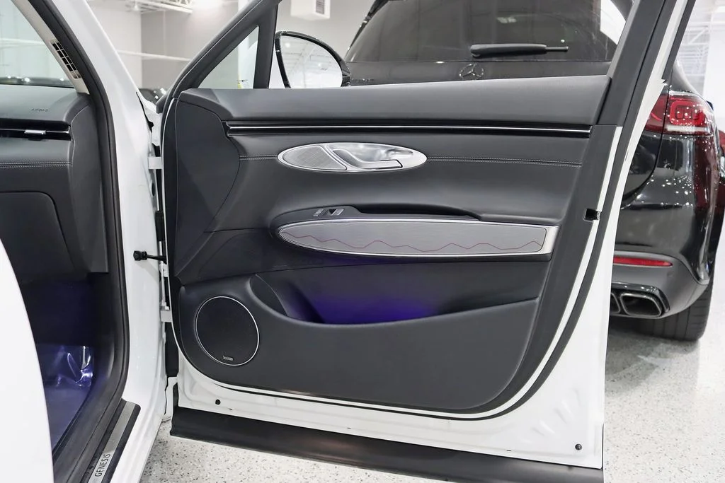 2023 Genesis GV70 2.5T