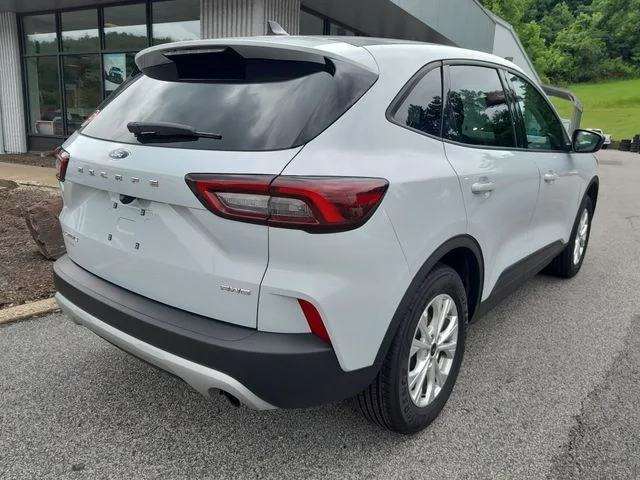 Used 2025 Silver Ford Active image 8