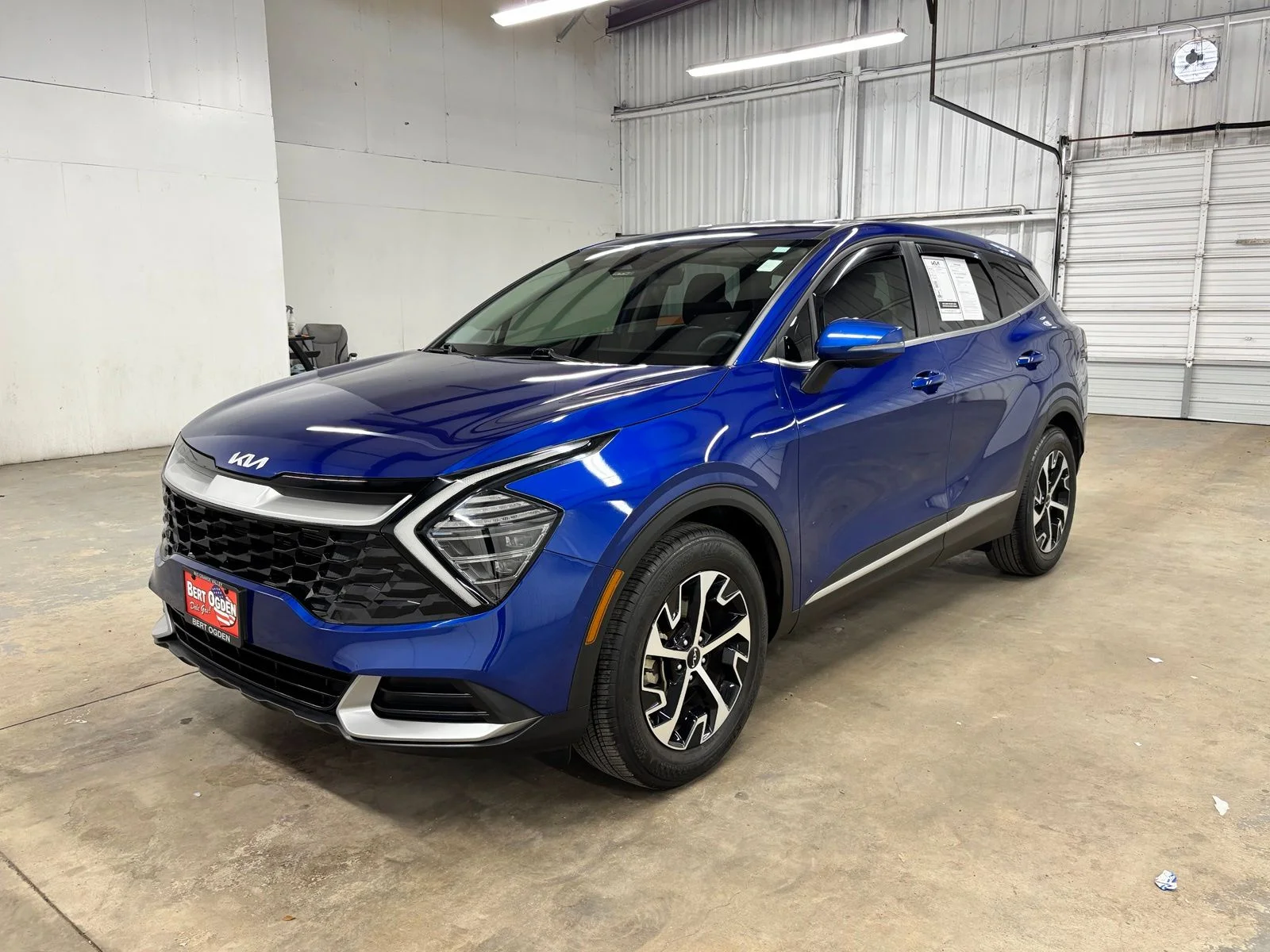 Used 2025 Blue Kia EX image 3